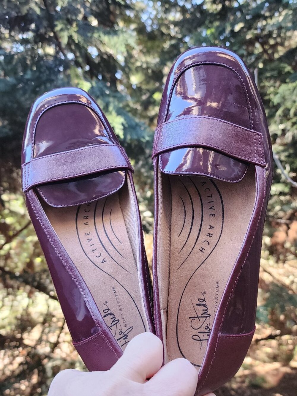 EUC Burgandy life stride patent leather flats 8 W - Picture 10 of 11